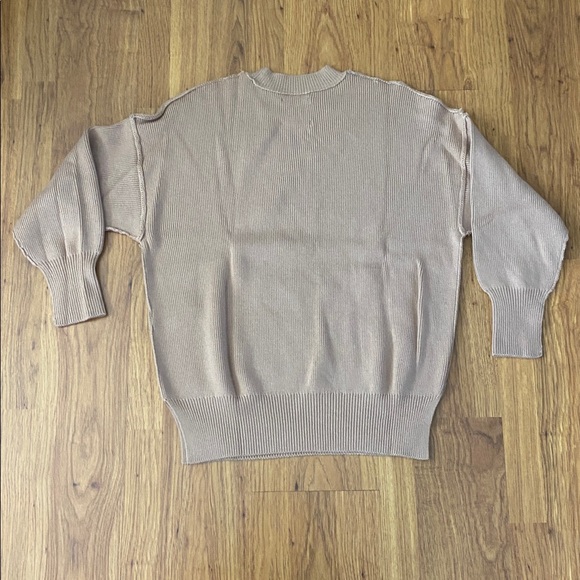 Abercrombie & Fitch Tan Crewneck Sweater - Picture 9 of 13